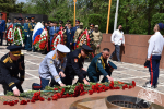 Сотрудники Росгвардии прошли по главной улице Элисты в День Победы