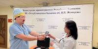 Бадма Башанкаев обеспечил больницу в Элисте оборудованием для сложных интубаций - Единая Россия